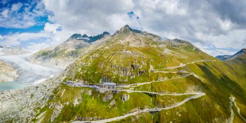 Titelbild für Grandiose Schweizer Bergwelt im original Glacier-Express bis Zermatt
